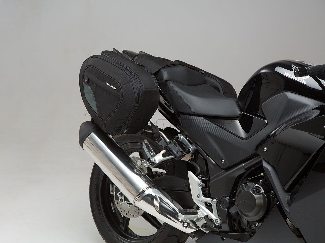 Honda CB 500 F / R (16-) - sada sedlových tašek BLAZE® a držáků
