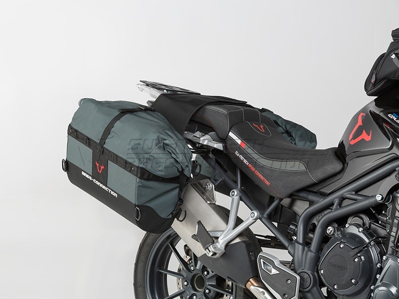 Triumph Tiger Explorer (11-) - sada tašek Dakar a držáků SW-Mote