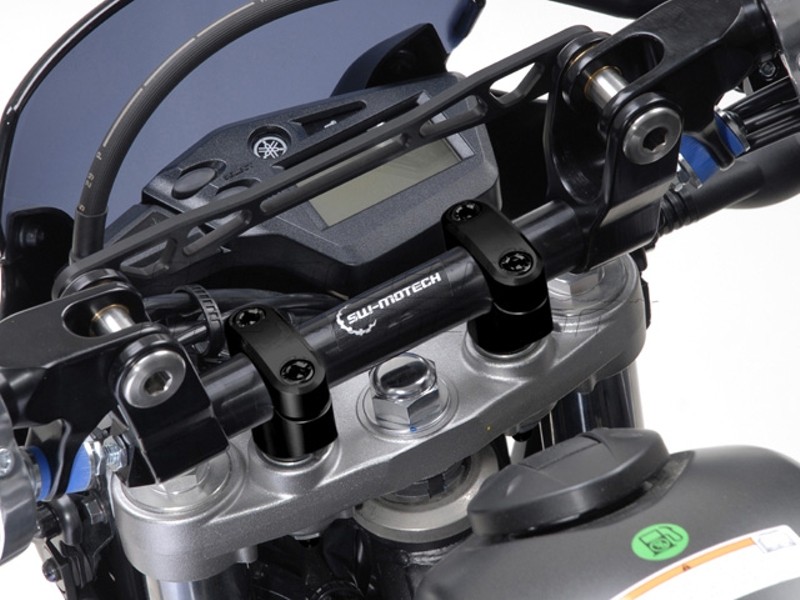 Yamaha XT 660 X / R (04-) Redukce řídítek z 22/28 mm, stříbrné p