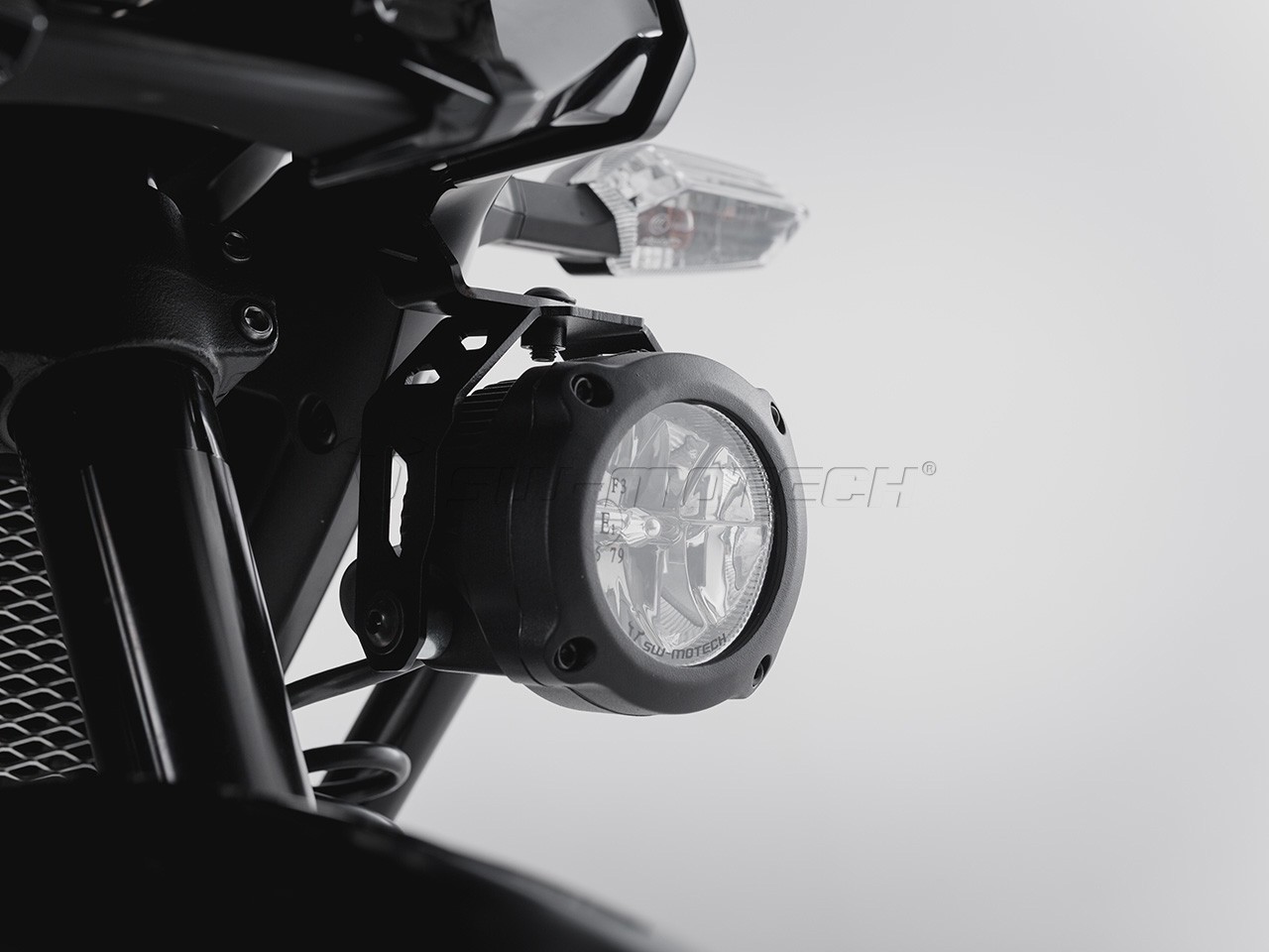 Kawasaki Versys 1000 (15-) - držák přídavných světel SW-Motech