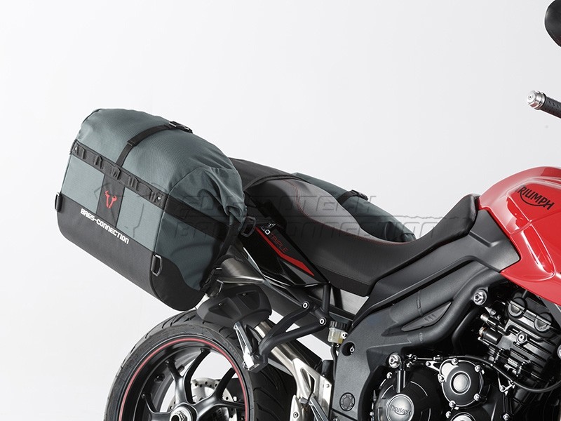 Triumph Tiger 1050 Sport (13-) - sada tašek Dakar a držáků SW-Mo