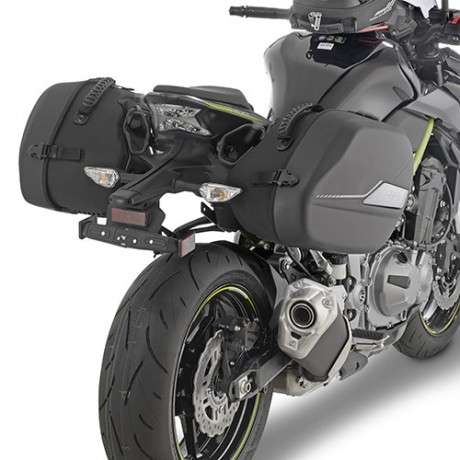 Boční nosiče TST4118 s připnutými kufry ST601 na motocyklu Kawasaki Z900