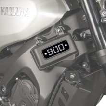Yamaha XSR 900 (16-) - hliníkové kryty "900" na rám, Barracuda 