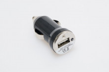 SW-Motech adapter v. zástrčka - USB 2100 mA, 12 V 