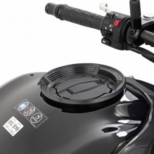 Givi BF29 objímka pro uchycení tankruksaku GIVI "TANKLOCK" na víčko nádrže Kawasaki